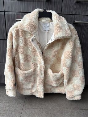 Wild Rose Cream & Beige Plush Sherpa Jacket